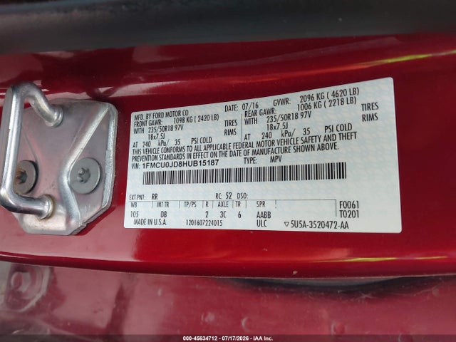 45634712 :رقم المزاد ، 1FMCU0JD8HUB15187 vin ، 2017 Ford Escape Titanium مزاد بيع