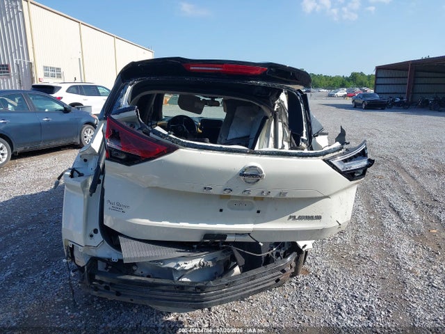 JN8AT3DC9MW106004 Nissan Rogue Platinum Fwd