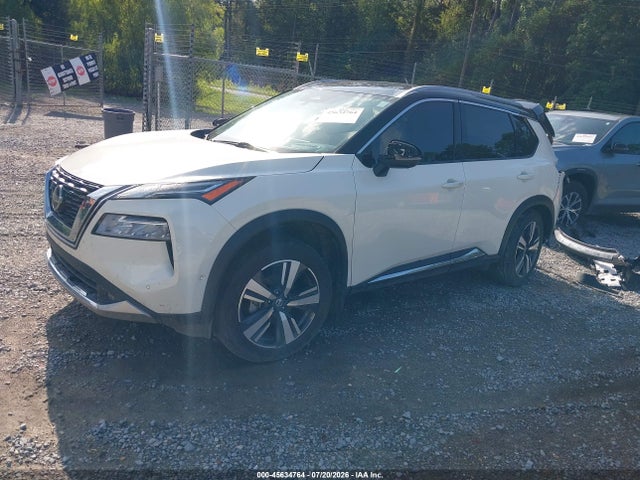 JN8AT3DC9MW106004 Nissan Rogue Platinum Fwd