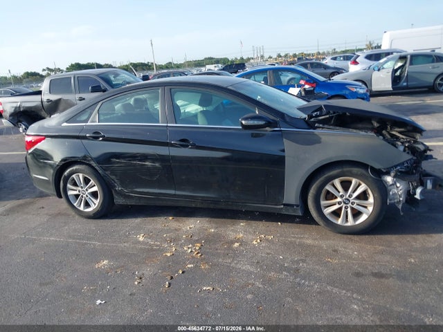 2014 Hyundai Sonata Gls მანქანა იყიდება აუქციონზე, vin: 5NPEB4AC2EH836709, აუქციონის ნომერი: 45634772