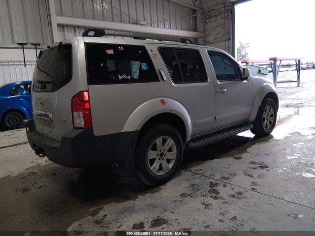 2005 Nissan Pathfinder Le მანქანა იყიდება აუქციონზე, vin: 5N1AR18W05C743302, აუქციონის ნომერი: 45634801