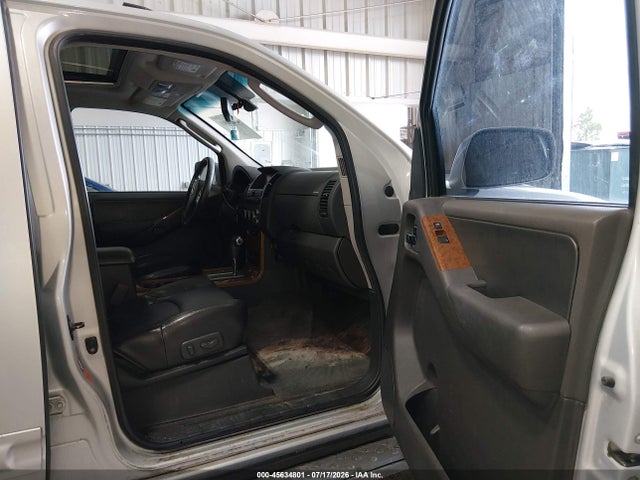 2005 Nissan Pathfinder Le მანქანა იყიდება აუქციონზე, vin: 5N1AR18W05C743302, აუქციონის ნომერი: 45634801