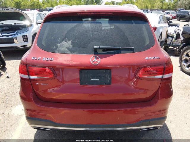 45634820 :رقم المزاد ، WDC0G4KB6GF017209 vin ، 2016 Mercedes-benz Glc 300 4matic مزاد بيع