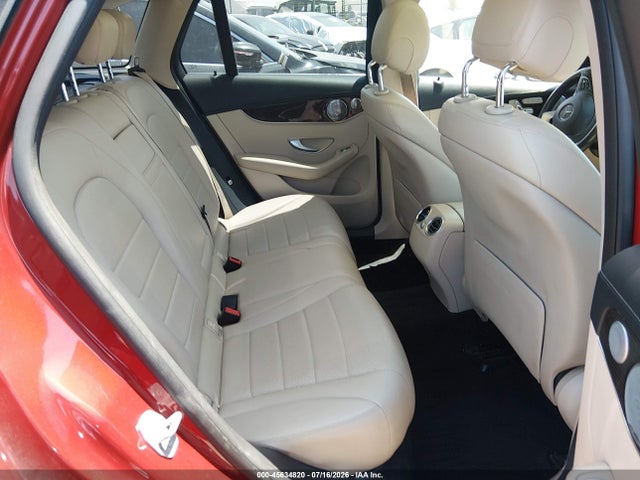 45634820 :رقم المزاد ، WDC0G4KB6GF017209 vin ، 2016 Mercedes-benz Glc 300 4matic مزاد بيع