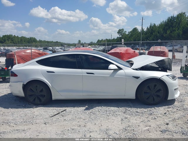 2022 Tesla Model S Dual Motor All-wheel Drive მანქანა იყიდება აუქციონზე, vin: 5YJSA1E5XNF463269, აუქციონის ნომერი: 45634841