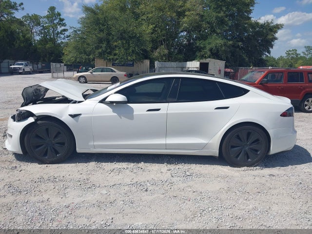 2022 Tesla Model S Dual Motor All-wheel Drive მანქანა იყიდება აუქციონზე, vin: 5YJSA1E5XNF463269, აუქციონის ნომერი: 45634841