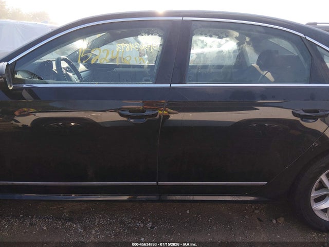 Продаж на аукціоні авто 2016 Volkswagen Passat 1.8t S, vin: 1VWAT7A31GC055947, номер лоту: 45634893