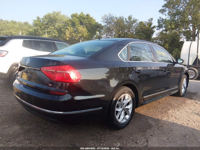 Продаж на аукціоні авто 2016 Volkswagen Passat 1.8t S, vin: 1VWAT7A31GC055947, номер лоту: 45634893