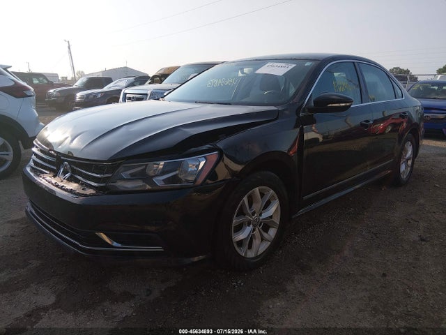 Продаж на аукціоні авто 2016 Volkswagen Passat 1.8t S, vin: 1VWAT7A31GC055947, номер лоту: 45634893