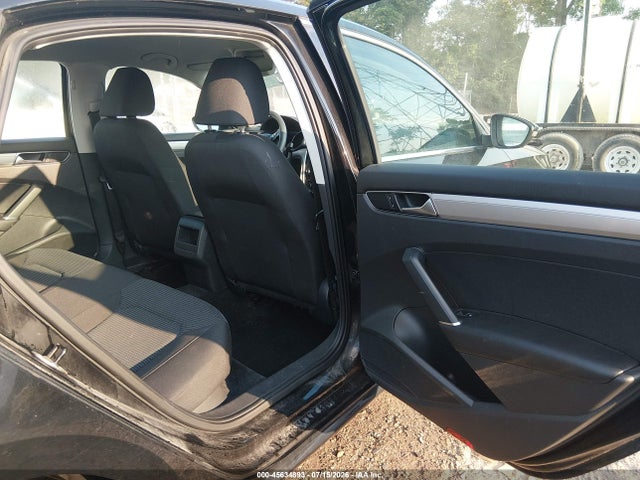 Продаж на аукціоні авто 2016 Volkswagen Passat 1.8t S, vin: 1VWAT7A31GC055947, номер лоту: 45634893