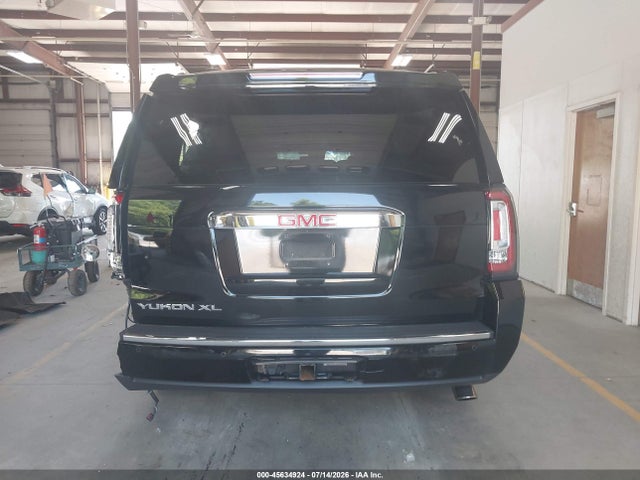 Продажа на аукционе авто 2016 Gmc Yukon Xl Denali, vin: 1GKS2HKJXGR321335, номер лота: 45634924