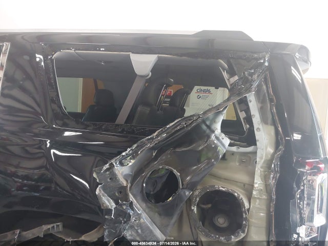Продажа на аукционе авто 2016 Gmc Yukon Xl Denali, vin: 1GKS2HKJXGR321335, номер лота: 45634924