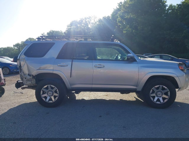 2015 Toyota 4runner Trail Premium მანქანა იყიდება აუქციონზე, vin: JTEBU5JR2F5245364, აუქციონის ნომერი: 45634943