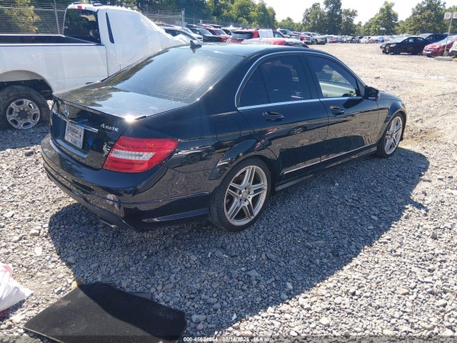 2013 Mercedes-benz C 300 Sport 4matic მანქანა იყიდება აუქციონზე, vin: WDDGF8AB2DR267143, აუქციონის ნომერი: 45634954