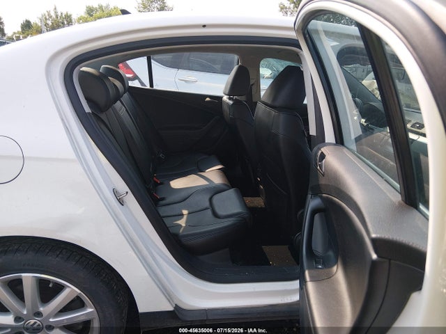 Продажа на аукционе авто 2010 Volkswagen Passat Komfort, vin: WVWJK7AN8AE092075, номер лота: 45635006