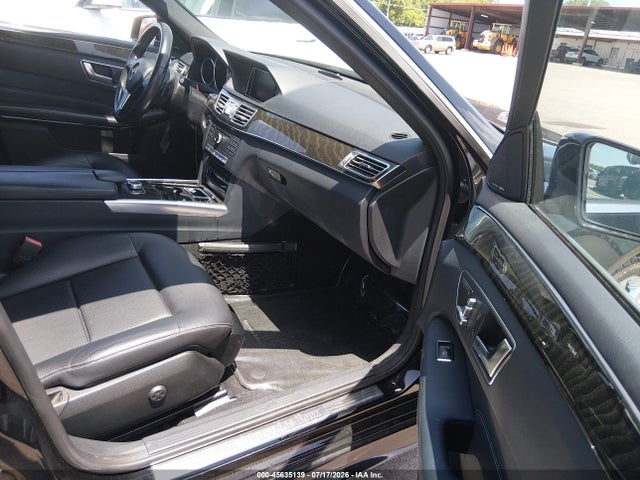 Продажа на аукционе авто 2016 Mercedes-benz E 350, vin: WDDHF5KB9GB306602, номер лота: 45635139