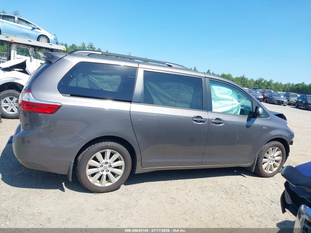 5TDJZ3DCXHS150027 Toyota Sienna Le 7 Passenger