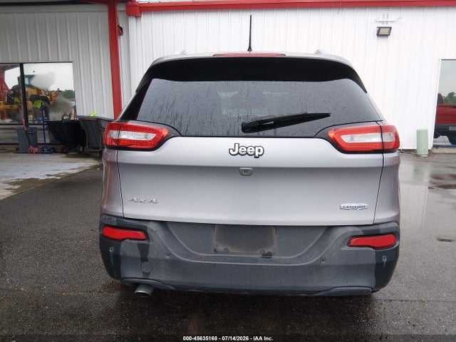 1C4PJMCB8JD528489 Jeep Cherokee Latitude 4x4