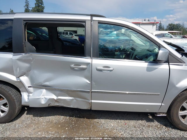 Продаж на аукціоні авто 2010 Chrysler Town & Country Touring, vin: 2A4RR5D1XAR243572, номер лоту: 45635245