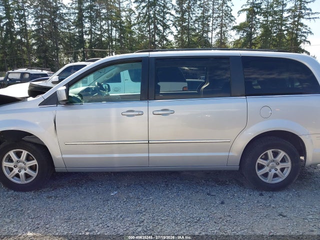Продаж на аукціоні авто 2010 Chrysler Town & Country Touring, vin: 2A4RR5D1XAR243572, номер лоту: 45635245