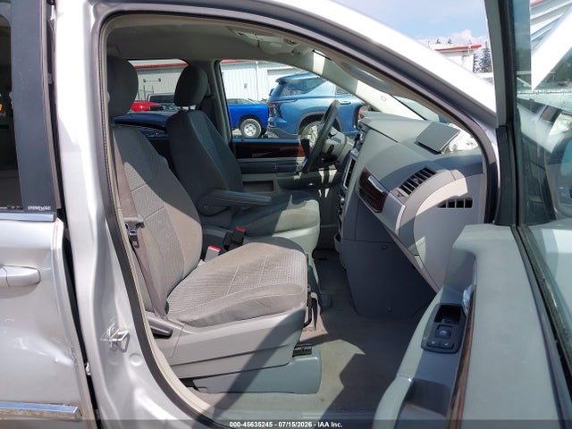 Продаж на аукціоні авто 2010 Chrysler Town & Country Touring, vin: 2A4RR5D1XAR243572, номер лоту: 45635245