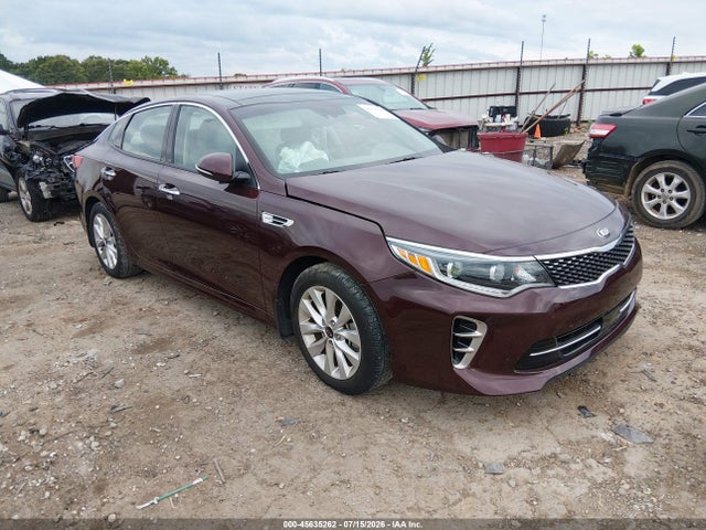 45635262 :رقم المزاد ، 5XXGU4L3XHG174281 vin ، 2017 Kia Optima Ex مزاد بيع