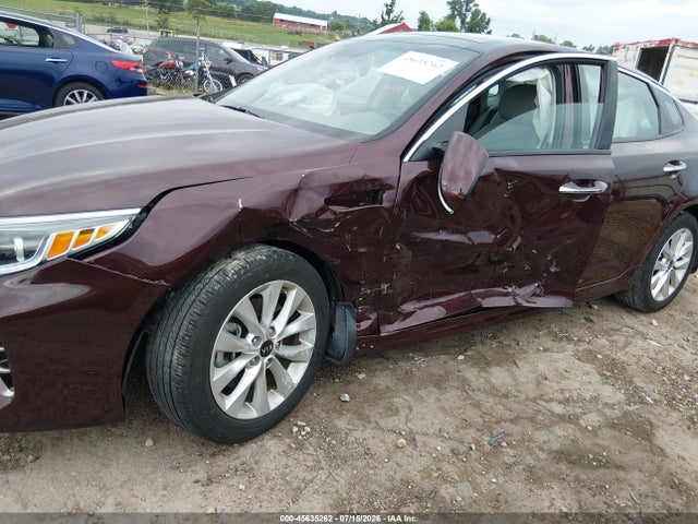 2017 Kia Optima Ex მანქანა იყიდება აუქციონზე, vin: 5XXGU4L3XHG174281, აუქციონის ნომერი: 45635262