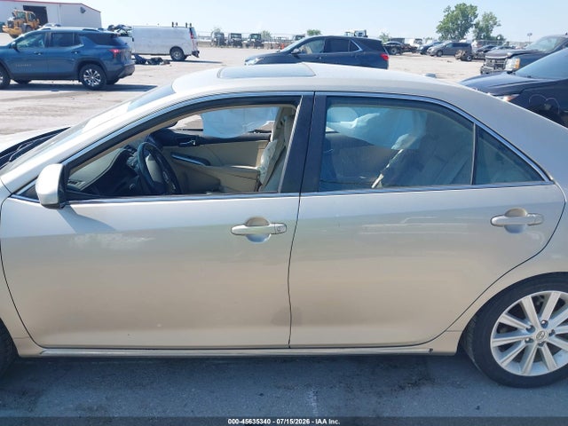 2014 Toyota Camry Hybrid Xle მანქანა იყიდება აუქციონზე, vin: 4T1BD1FK0EU127628, აუქციონის ნომერი: 45635340