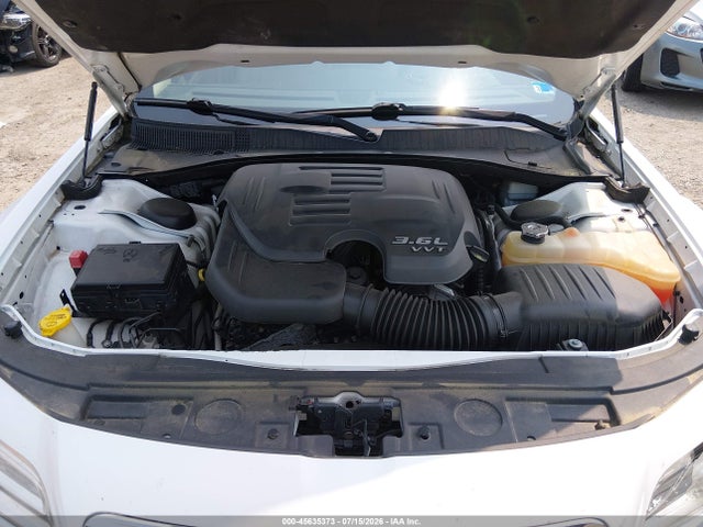 Продажа на аукционе авто 2013 Chrysler 300 Motown, vin: 2C3CCAAG8DH529031, номер лота: 45635373