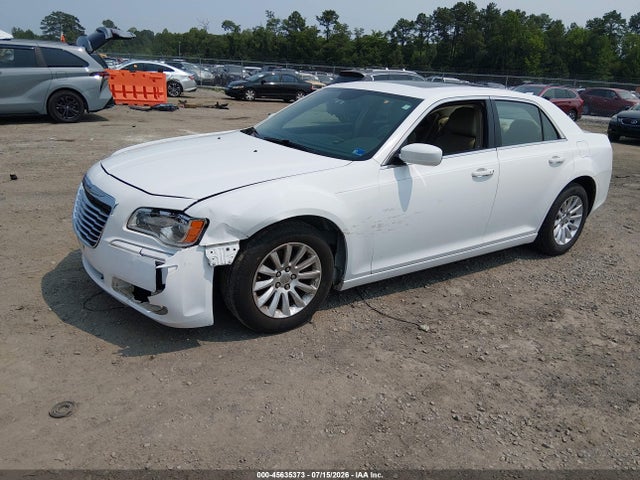 Продажа на аукционе авто 2013 Chrysler 300 Motown, vin: 2C3CCAAG8DH529031, номер лота: 45635373