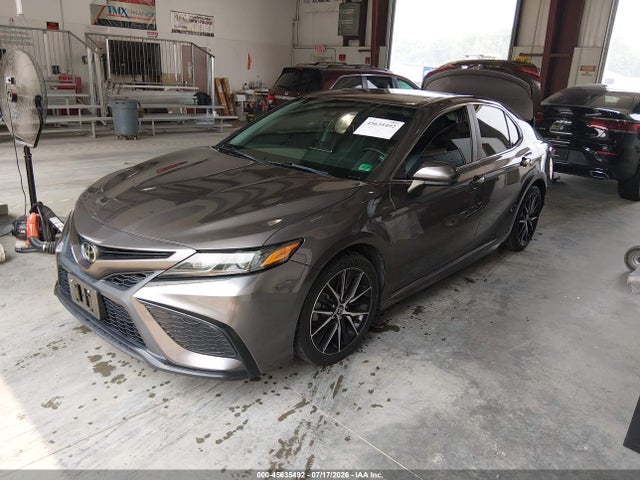 4T1G11AK8MU585583 Toyota CAMRY SE