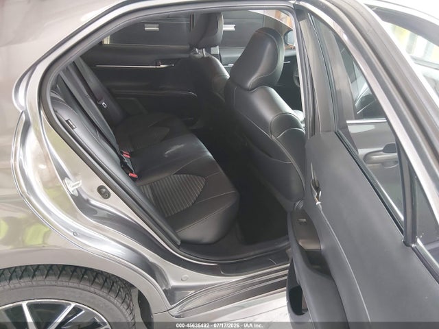 4T1G11AK8MU585583 Toyota CAMRY SE