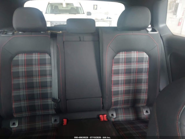 45635528 :رقم المزاد ، 3VWTT7AU0FM071832 vin ، 2015 Volkswagen Golf Gti 2.0t S 2-door مزاد بيع