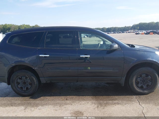 45635554 :رقم المزاد ، 1GNKRFKDXFJ138527 vin ، 2015 Chevrolet Traverse Ls مزاد بيع