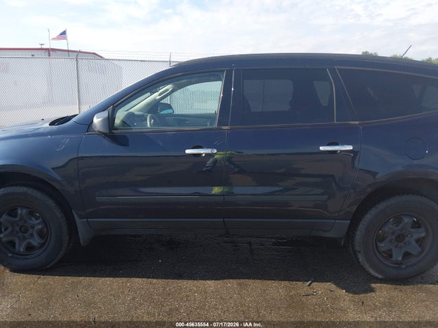 45635554 :رقم المزاد ، 1GNKRFKDXFJ138527 vin ، 2015 Chevrolet Traverse Ls مزاد بيع