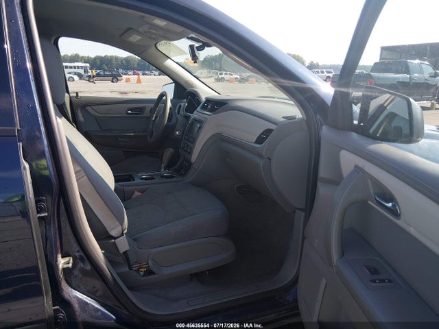 45635554 :رقم المزاد ، 1GNKRFKDXFJ138527 vin ، 2015 Chevrolet Traverse Ls مزاد بيع