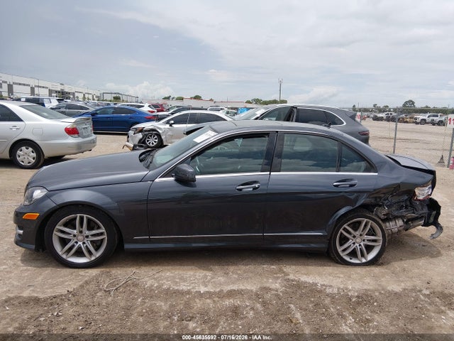 45635592 :رقم المزاد ، WDDGF8AB2EA952792 vin ، 2014 Mercedes-benz C 300 Sport 4matic مزاد بيع