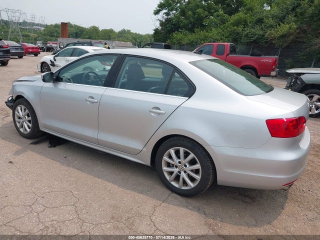 2014 Volkswagen Jetta 1.8t Se მანქანა იყიდება აუქციონზე, vin: 3VWD17AJ0EM377122, აუქციონის ნომერი: 45635770