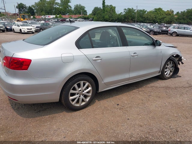 2014 Volkswagen Jetta 1.8t Se მანქანა იყიდება აუქციონზე, vin: 3VWD17AJ0EM377122, აუქციონის ნომერი: 45635770