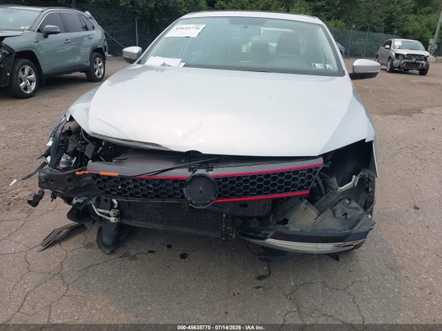 2014 Volkswagen Jetta 1.8t Se მანქანა იყიდება აუქციონზე, vin: 3VWD17AJ0EM377122, აუქციონის ნომერი: 45635770