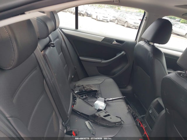 2014 Volkswagen Jetta 1.8t Se მანქანა იყიდება აუქციონზე, vin: 3VWD17AJ0EM377122, აუქციონის ნომერი: 45635770