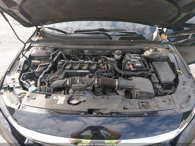2018 Honda Accord Touring მანქანა იყიდება აუქციონზე, vin: 1HGCV1F99JA107023, აუქციონის ნომერი: 45635776