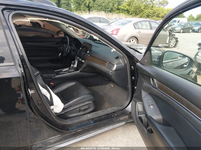 2018 Honda Accord Touring მანქანა იყიდება აუქციონზე, vin: 1HGCV1F99JA107023, აუქციონის ნომერი: 45635776