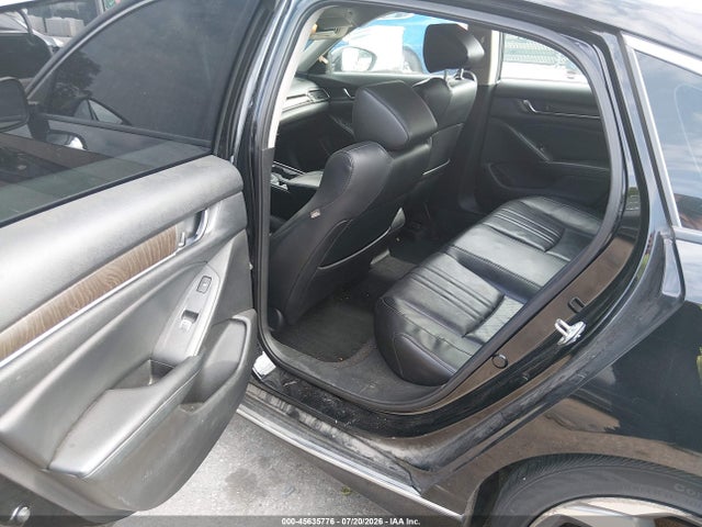 2018 Honda Accord Touring მანქანა იყიდება აუქციონზე, vin: 1HGCV1F99JA107023, აუქციონის ნომერი: 45635776