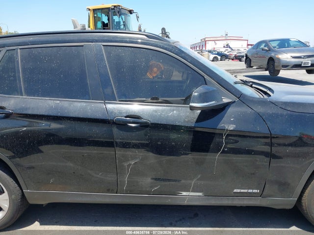 Продаж на аукціоні авто 2015 Bmw X1 Sdrive28i, vin: WBAVM1C5XFV316795, номер лоту: 45635786