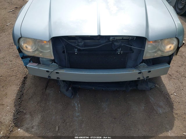 2005 Chrysler 300c მანქანა იყიდება აუქციონზე, vin: 2C3JA63H35H663804, აუქციონის ნომერი: 45635794