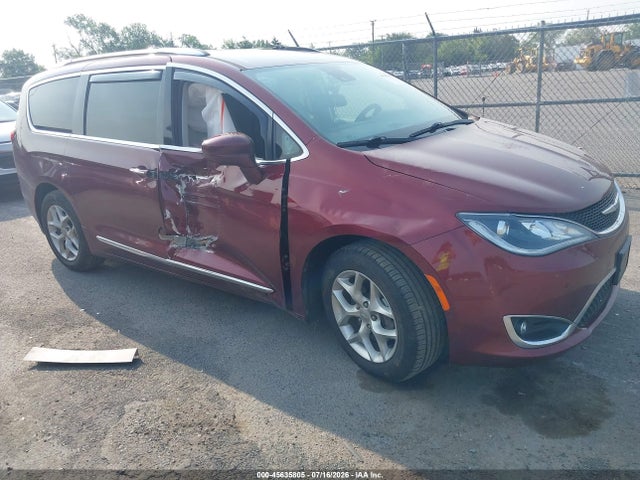 Продаж на аукціоні авто 2019 Chrysler Pacifica Touring L Plus, vin: 2C4RC1EGXKR589920, номер лоту: 45635805