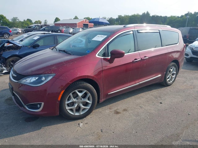 Продаж на аукціоні авто 2019 Chrysler Pacifica Touring L Plus, vin: 2C4RC1EGXKR589920, номер лоту: 45635805