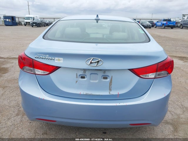 Продажа на аукционе авто 2013 Hyundai Elantra Gls, vin: KMHDH4AE9DU725327, номер лота: 45635869