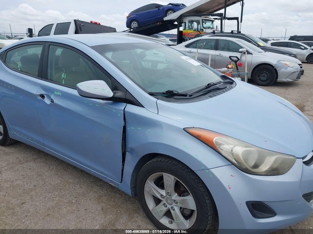 Продажа на аукционе авто 2013 Hyundai Elantra Gls, vin: KMHDH4AE9DU725327, номер лота: 45635869